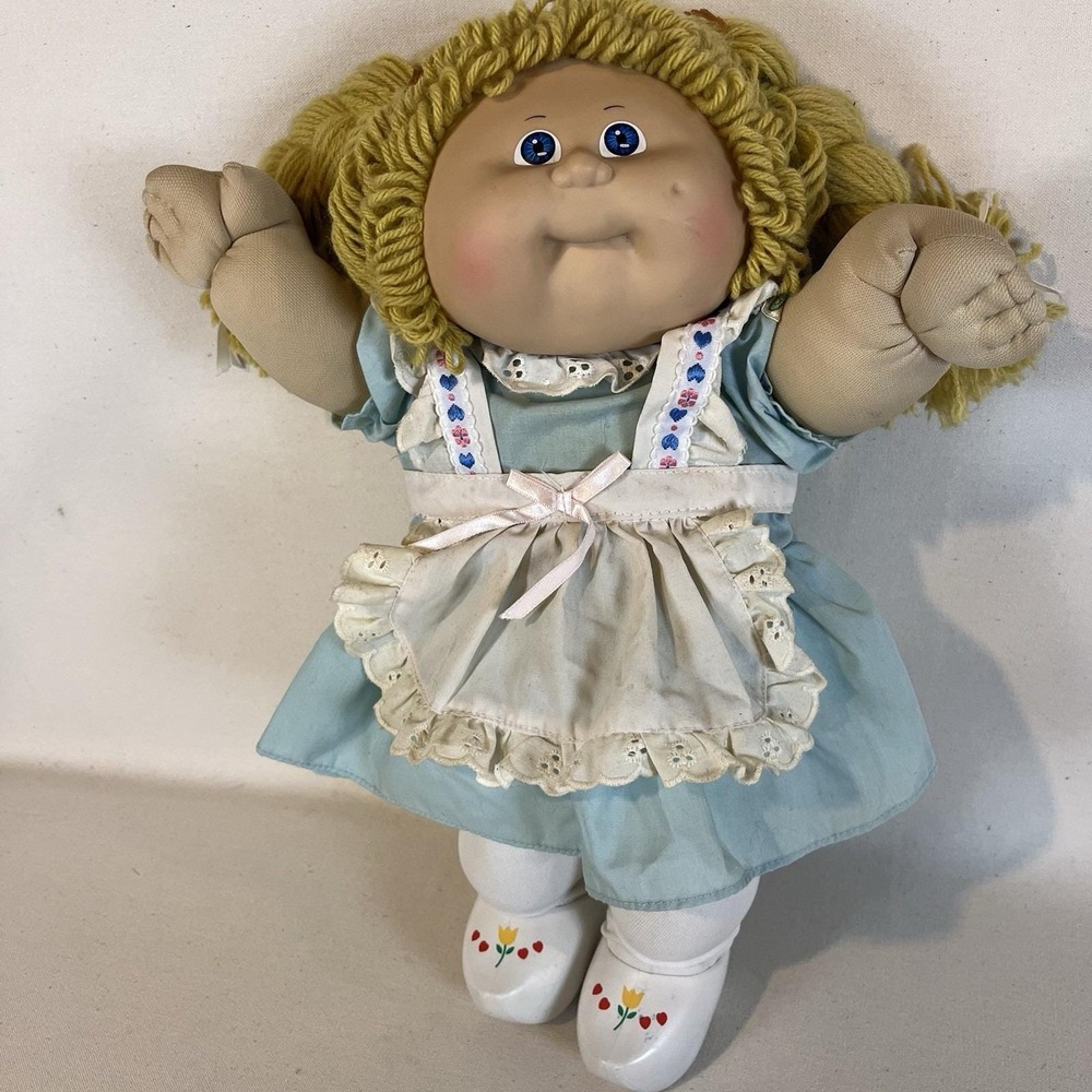Cabbage Patch Kids World Traveler 1982 Holland Nostalgic Doll‎ 80s Fun! Adorable